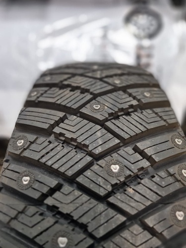 Шины Goodyear Ultragrip Ice Arctic 245/45 R17 99T