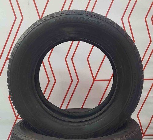 Шины Bridgestone Blizzak LM-001 Evo 195/65 R15 -- б/у 5