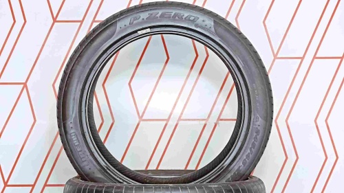 Шины Pirelli P Zero 245/45 R20 -- б/у 3.5