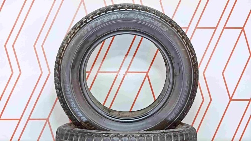 Шины Bridgestone Blizzak MZ-03 215/65 R15 -- б/у -