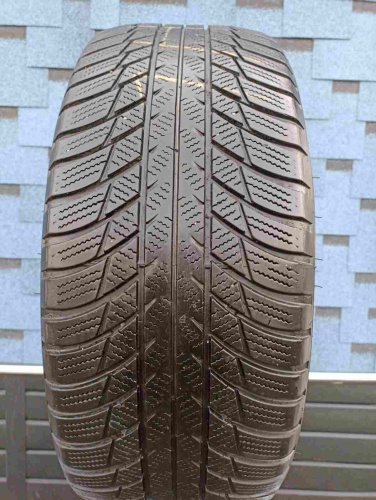 Шины Bridgestone Blizzak LM-001 225/55 R17 -- б/у 5.5